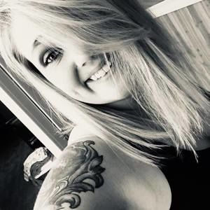 Meet your Posher, Cassandra